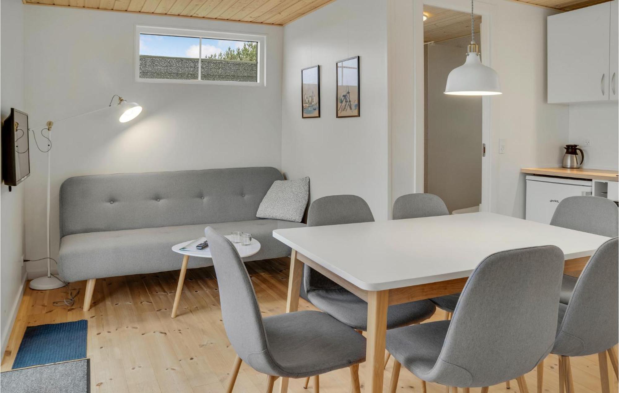 2 Bedroom Gorgeous Apartment In Vaeggerlose Boto By Luaran gambar