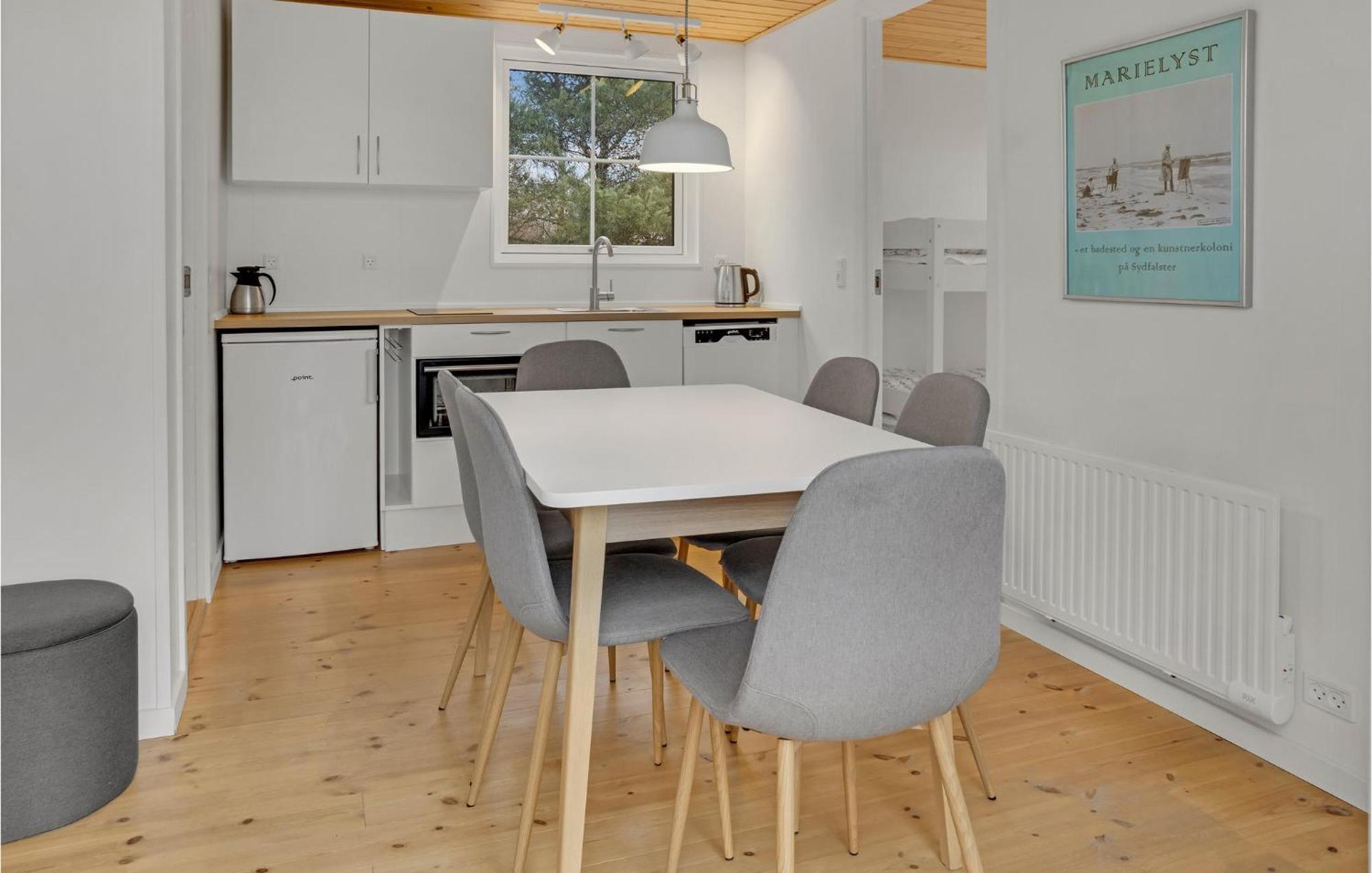 2 Bedroom Gorgeous Apartment In Vaeggerlose Boto By Luaran gambar